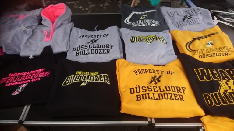 Fanshop der Düsseldorf Bulldozer online – powered by 2k5!